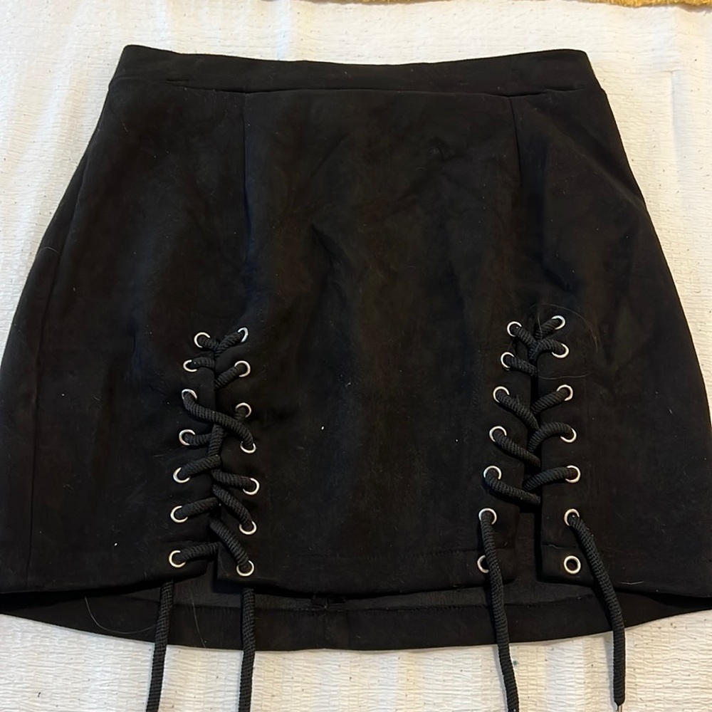 Suede MINI SKIRT with ties